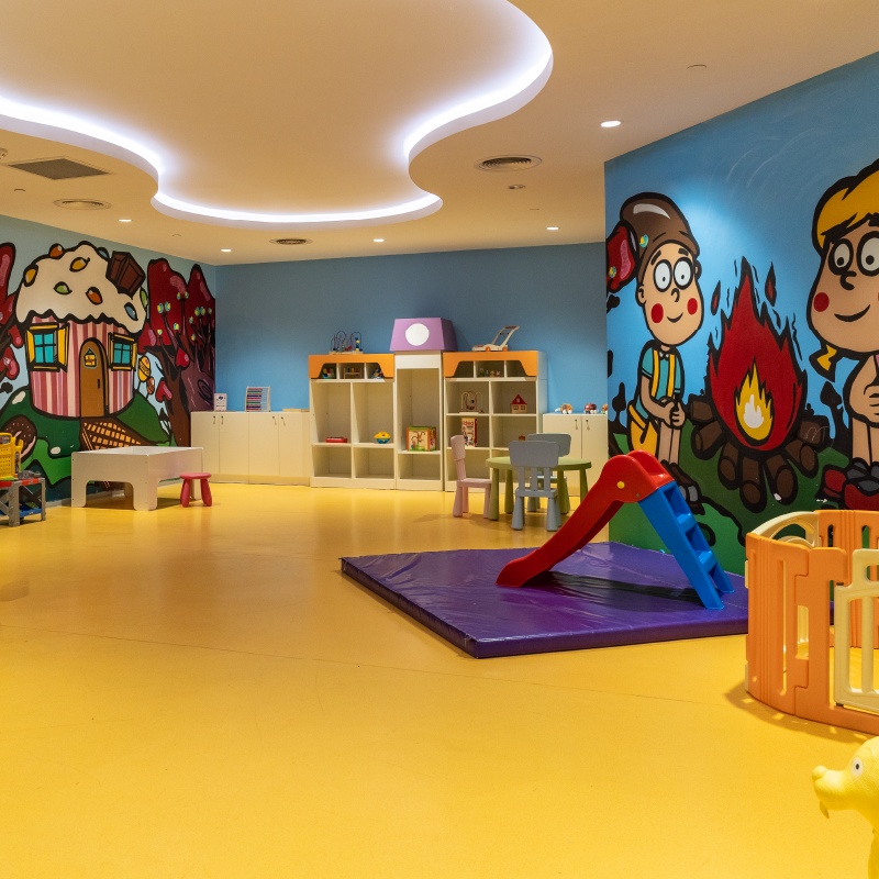 Sueno-hotels-deluxe-belek-antalya-lollipop-kids-club-one-three-years-old-children-room